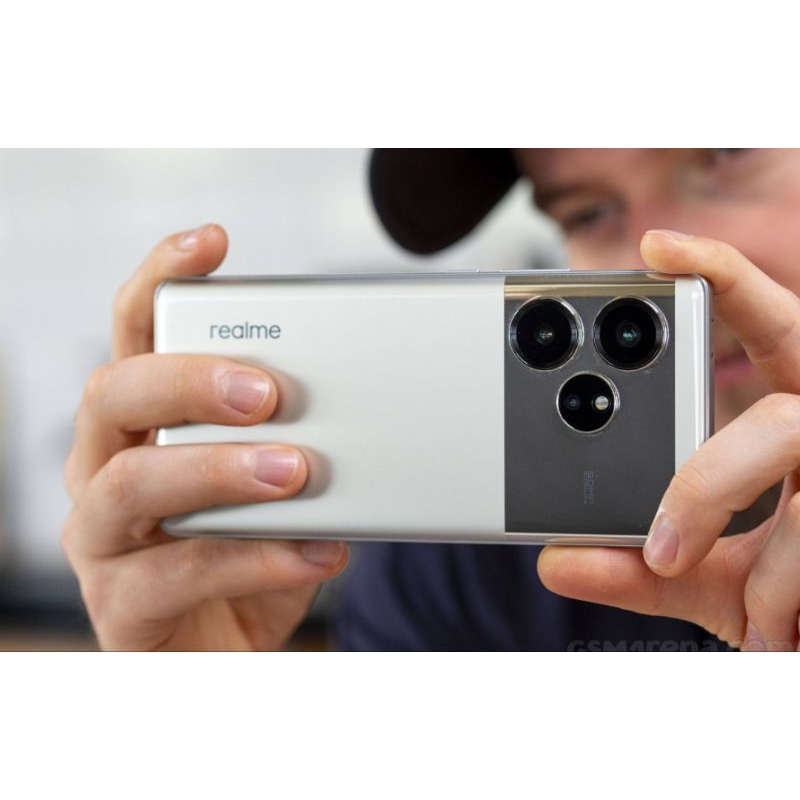 Realme GT 6