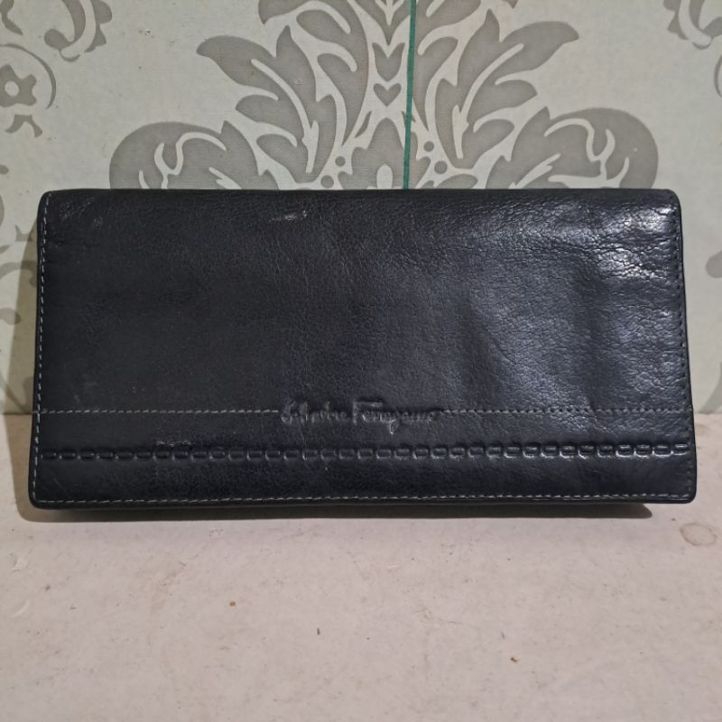 Dompet ferragamo preloved