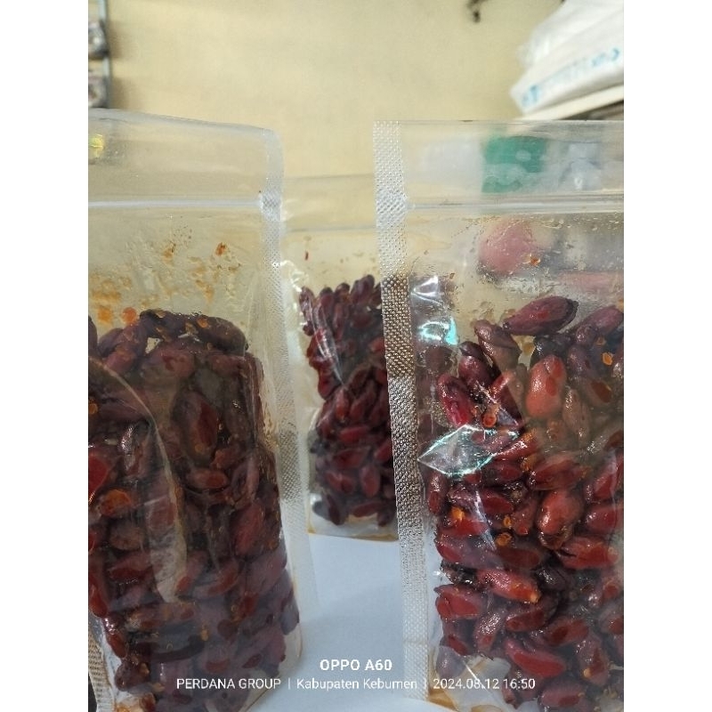 

Keripik Kulit Melinjo 1kg Rasa Pedas Manis Kriuk Asli Kebumen