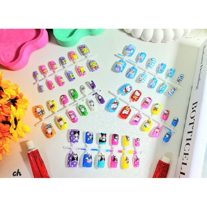 kuku palsu anak  sanrio / kuku palsu anak sanrio / kuku palsu anak dengan lem