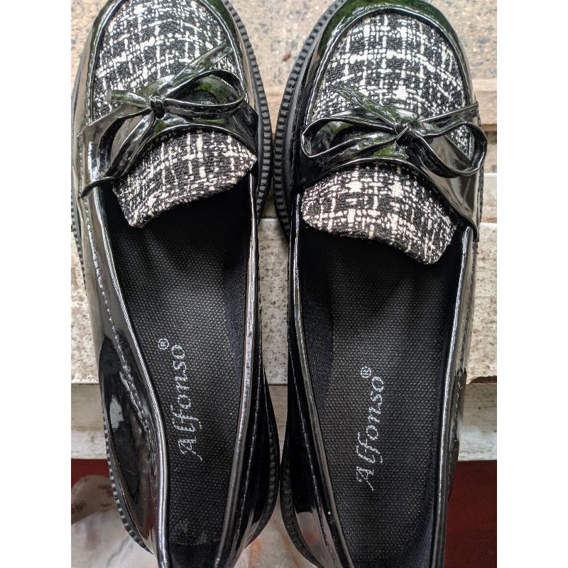 DOCMART WANITA(preloved)