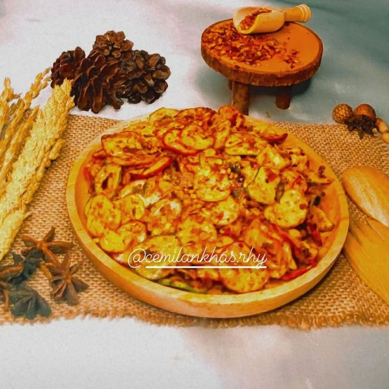 

GROSIR! KERUPUK SEBLAK KERING PEDAS DAUN JERUK