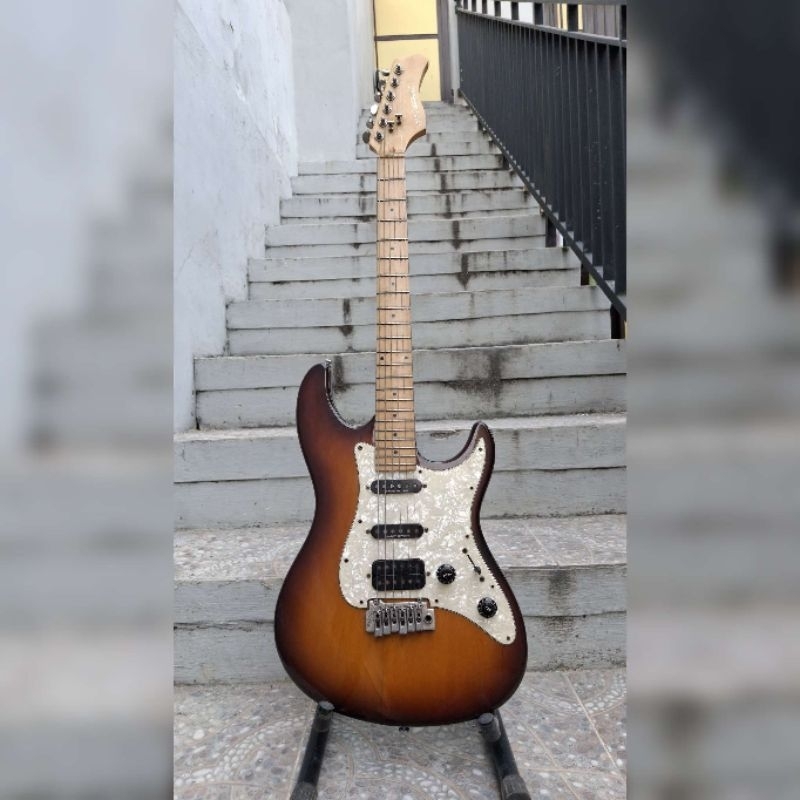 DAME NEO CLASSCISM SUNBURST