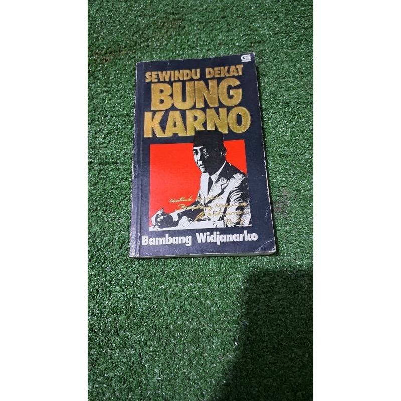 SEWINDU DEKAT BUNG KARNO - BAMBANG WIDJANARKO