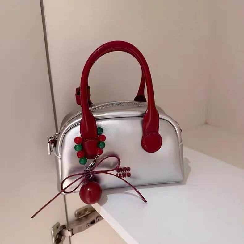 [PO 3 HARI] #TCCA12 CHIO2ND 1:1 SILVER BAG with brand — import chio2nd 1:1 quality  red merah silver