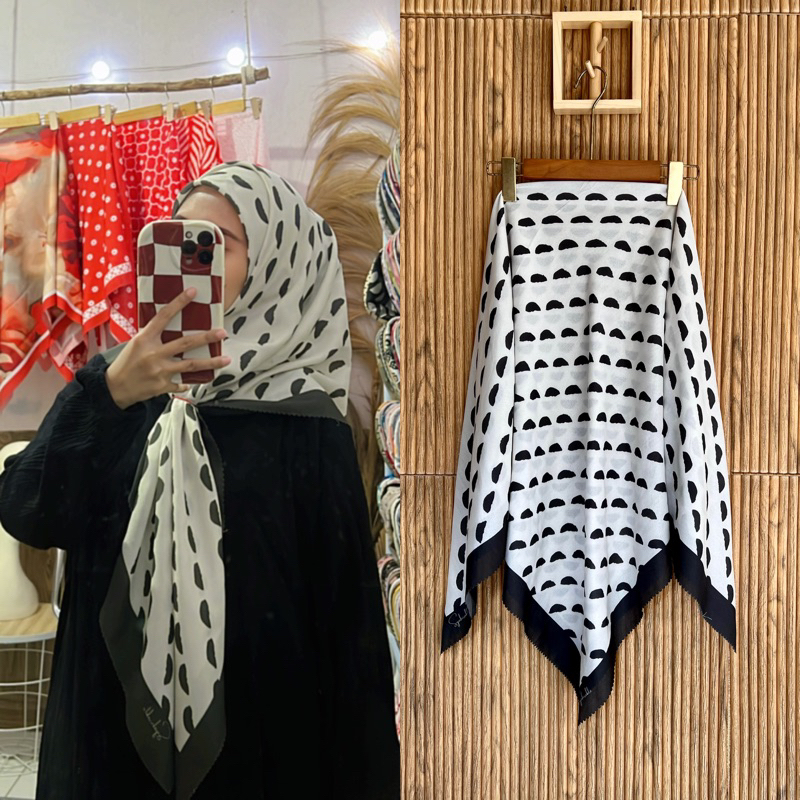 HIJAB VOAL MOTIF BLACK WHITE SERIES TERBARU/HIJAB SEGIEMPAT MOTIF BAHAN VOAL SIZE STANDAR/JILBAB MOT