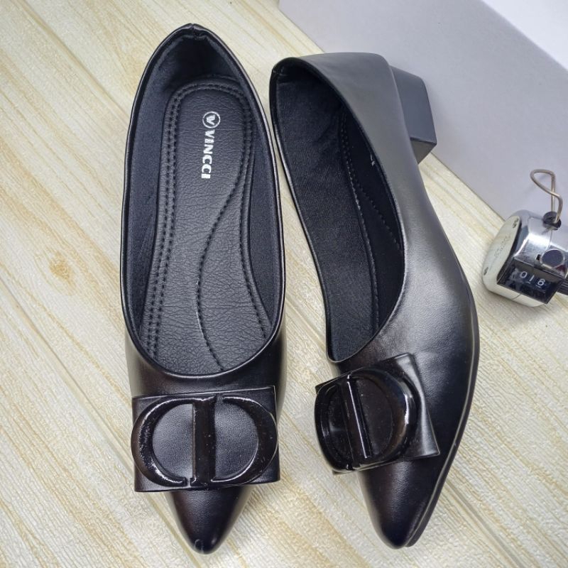 Sepatu pansus wanita kekinian MH