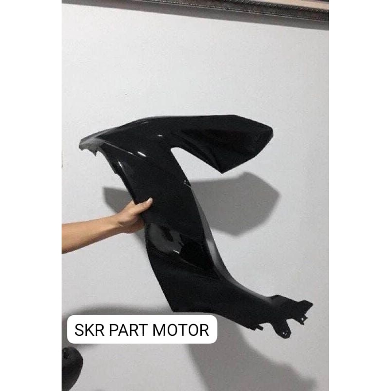 sayap kiri pcx 160 hitam glossy original
