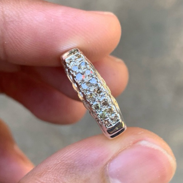 Cincin Listring Berlian Wanita