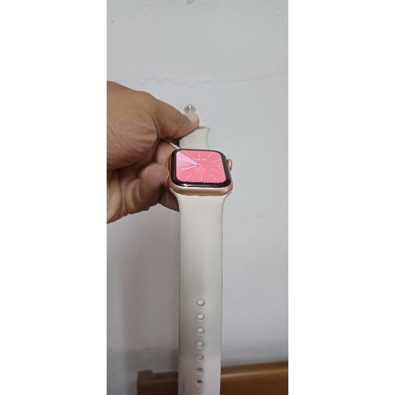 Apple watch SE Gen 1, mulus siap pakai iCloud kosong