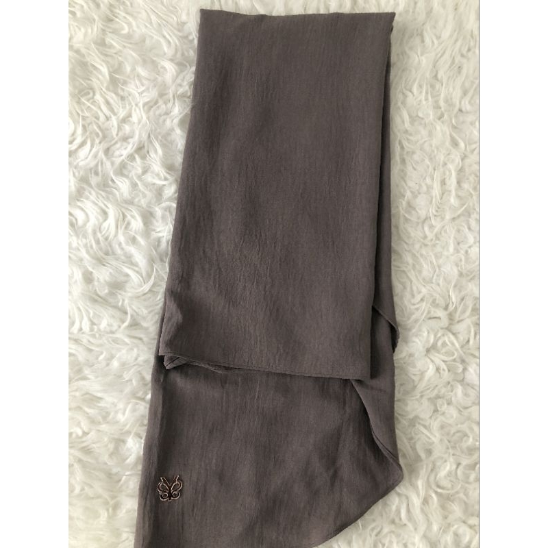 preloved pashmina crinkle warna truffle ori by Yoora sarah size M