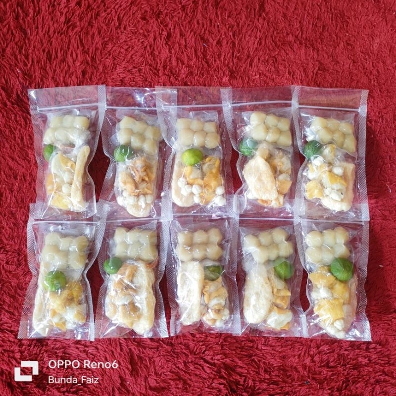 

Baso Aci paket 10 bungkus varian isi, isi sosis, abon, pecel / boci enak lezat