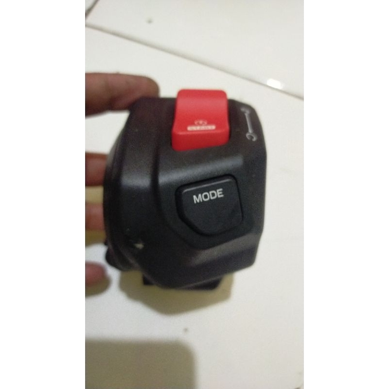 HOLDER SAKLAR KANAN MOGE