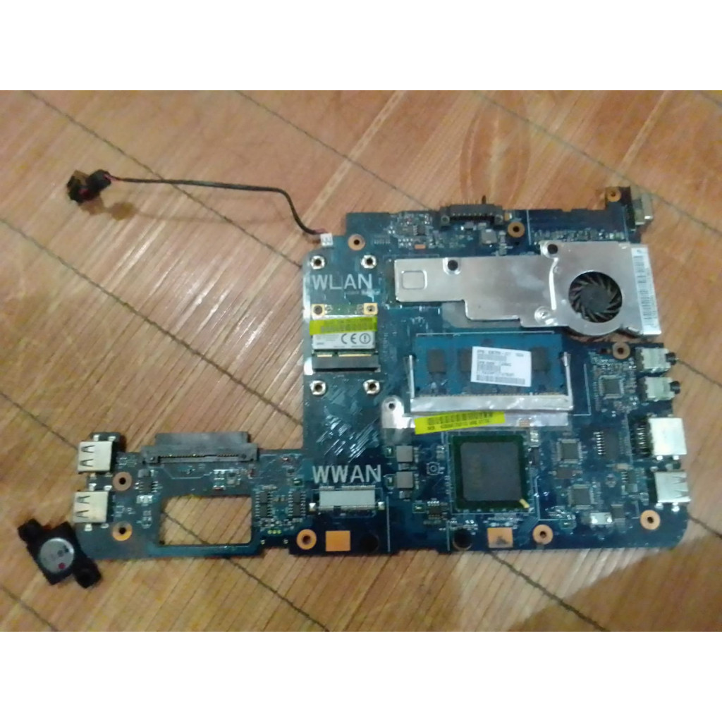 Motherboard Toshiba NB200 fit NB205 NB300 NB201 Kondisi Hidup Error