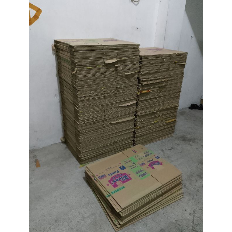 

Kardus paking baby happy ukuran s,m,l,xl, xxl