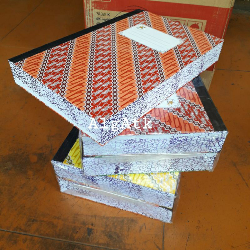 

Buku Tulis Folio Isi 500 lembar