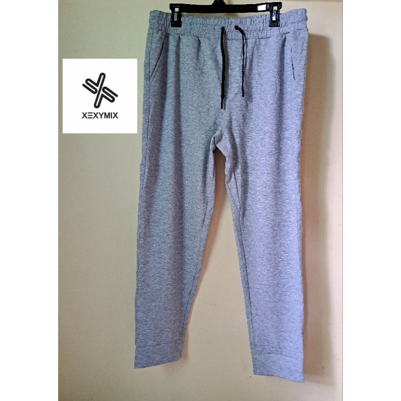 [PRELOVED/THRIFT] XEXYMIX JOGGER CELANA SPORT OLAHRAGA PRIA WANITA WARNA LIGHT GREY