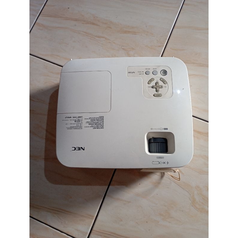 proyektor nec np500 3000 lumens ada minus