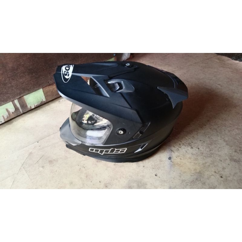 Helm bekas MDS Supermoto