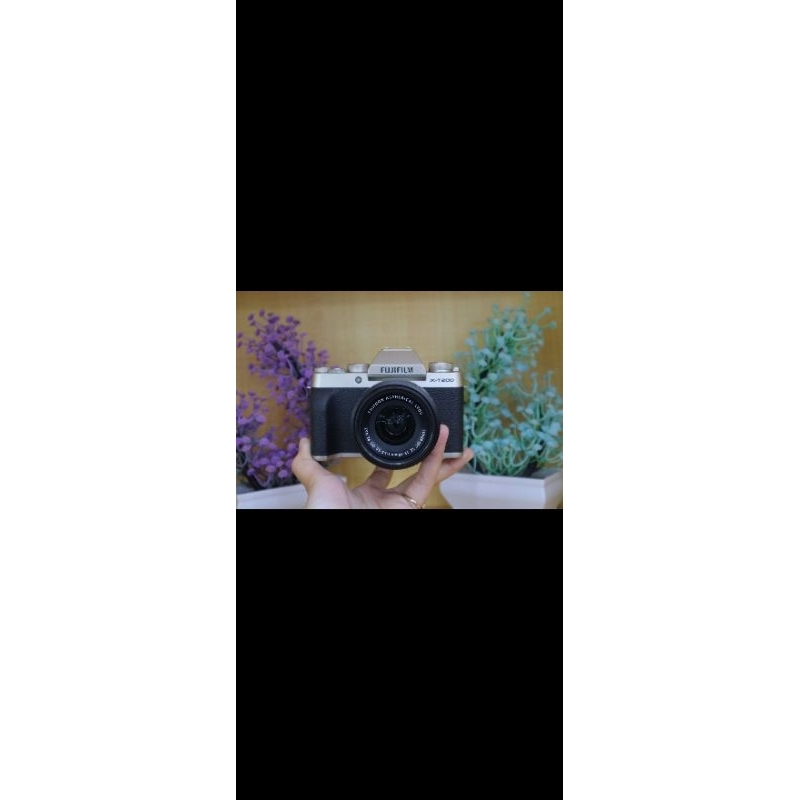 FUJIFILM XT200