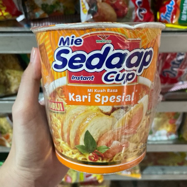 

MIE SEDAAP CUP KARI SPESIAL 81gr