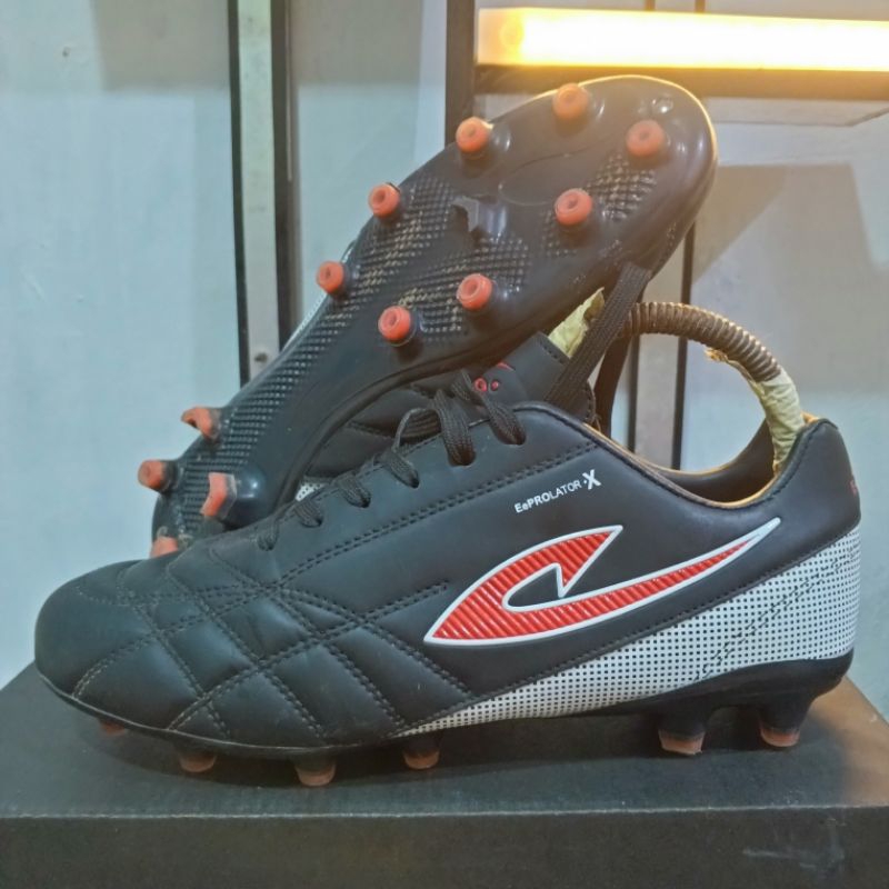 Soccer Eepro Malaysia Preloved Size 40