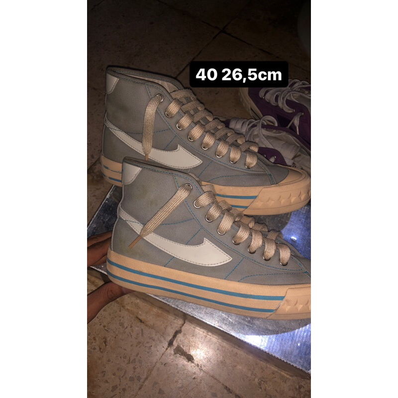 Compass Retrograde Grey Cyan size 40 26,5cm