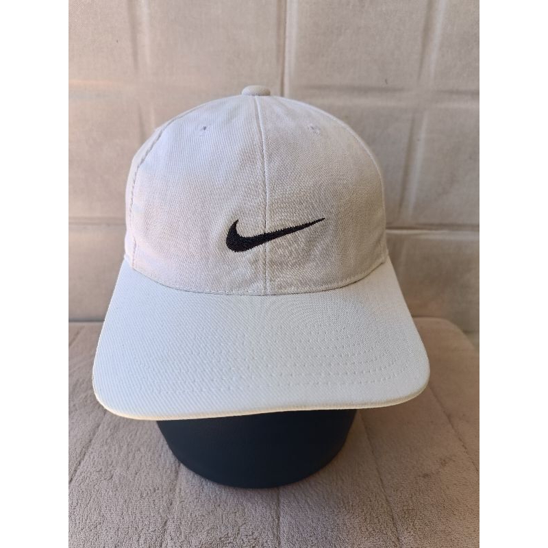 Topi Nike Vintage Second