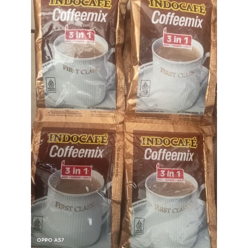 

Indocafe Cofeemix 3 in 1 isi 10 pcs | Kopi Indocafe Coffeemix Sachet 20gr