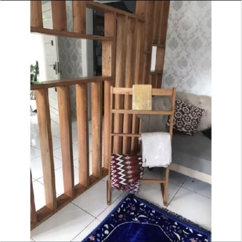 Ladder Hanger Rak Tangga Kayu gantungan sejadah mukena aesthetic, rak gantungan kayu sejadah mukena 