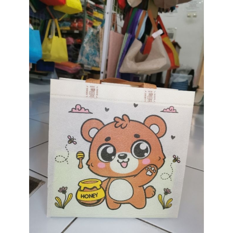 

goodie bag spunbond motif binatang ulang tahun anak ukuran 252509