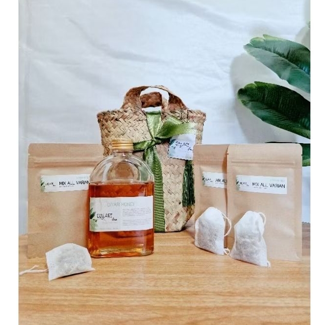 

Hampers Etnik Madu Murni & Mix Varian Artisan Tea + Tas Anyaman Ramah Lingkungan