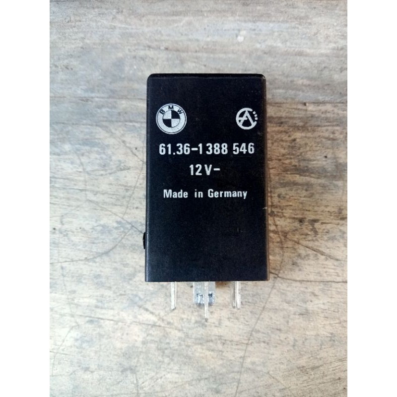 Relay Lampu Sein BMW E34