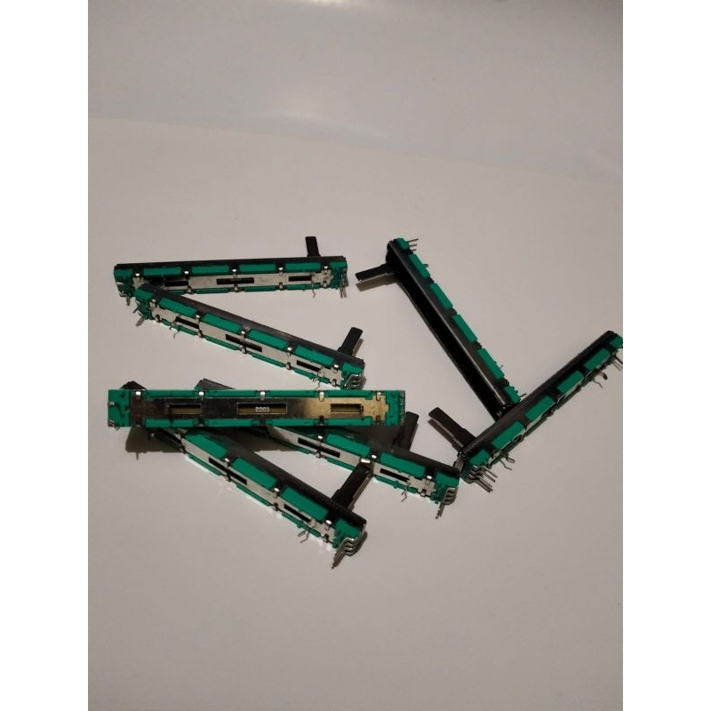 Potensio geser B203 7,5cm  6kaki