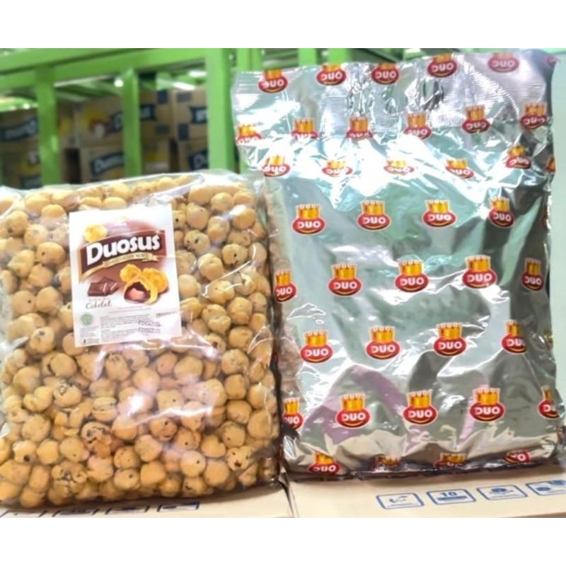 

DUOSUS ISI 2 KG SOES KERING ISI COKLAT / SNACKS CEMILAN DUO SUS ENAK TERLARIS