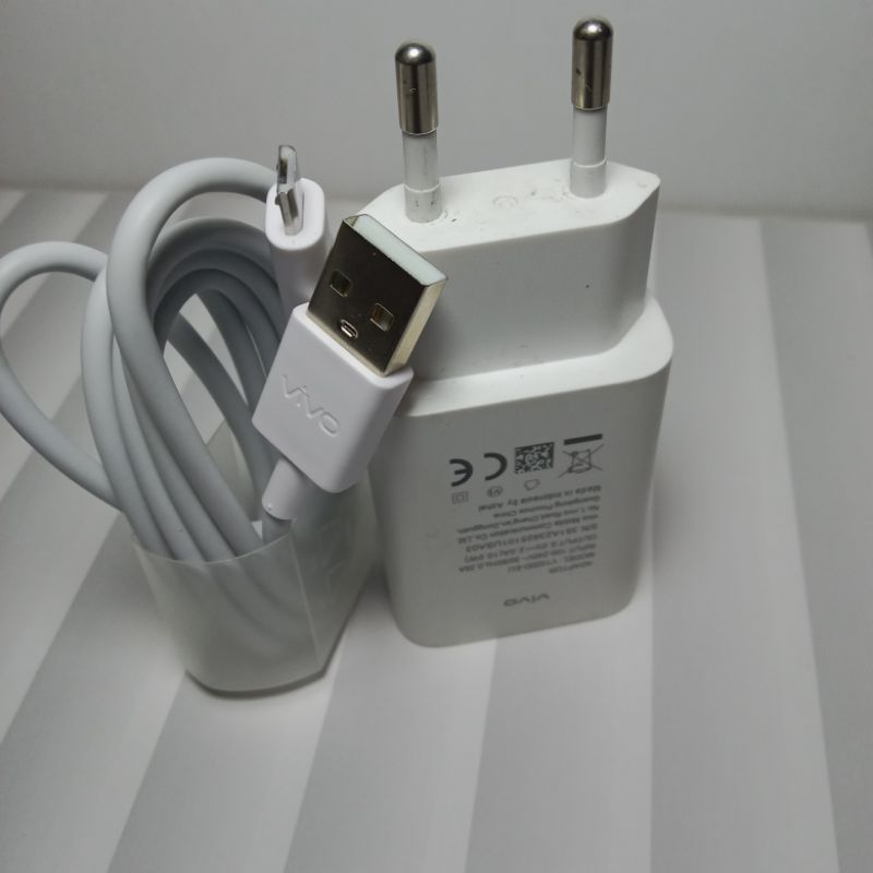 VIVO charger cas Y12 Y83 Y15 Y93 Y95 original micro usb 10 watt bekas bawaan hp