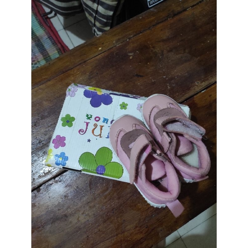 SEPATU ANAK YONGKI JUNIOR