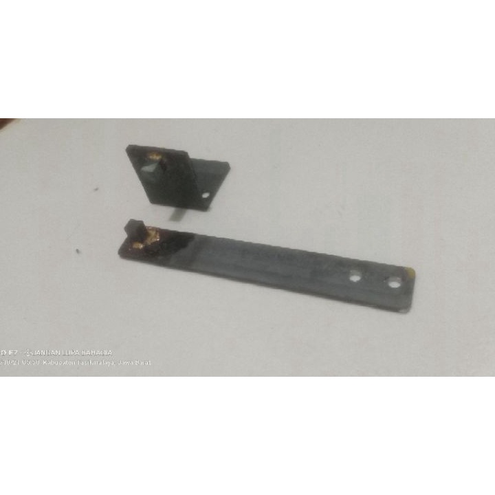 Kilat platina plat tebal 2mm panjang tangkai 1cm ukuran baja widia 5 58mm