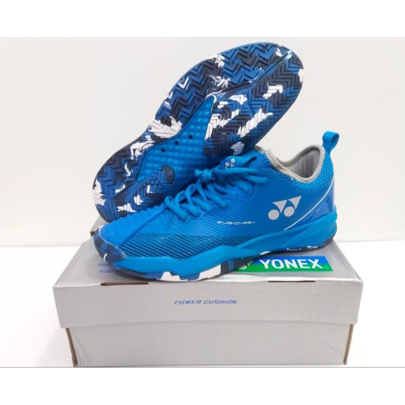 Sepatu Badminton Fusion Rev