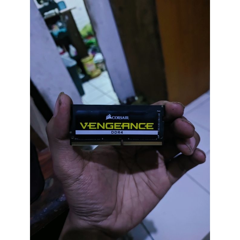 CORSAIR 8 GB 2666 MHz