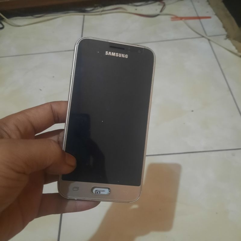lcd samsung j1 2016
