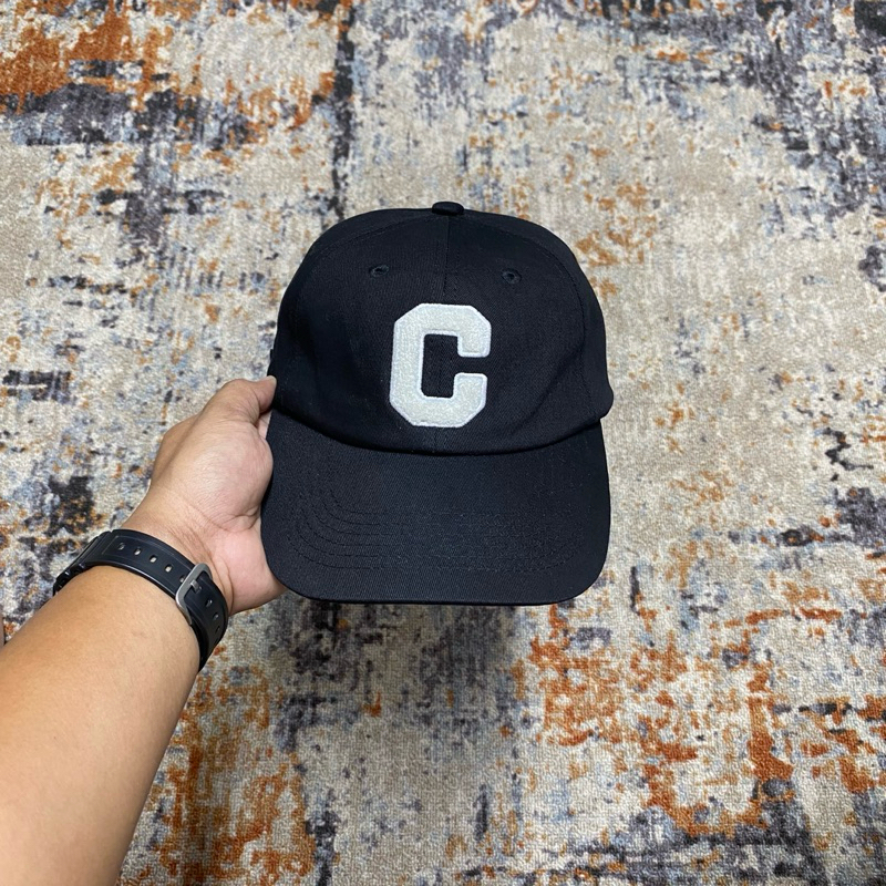Topi covernat logo C