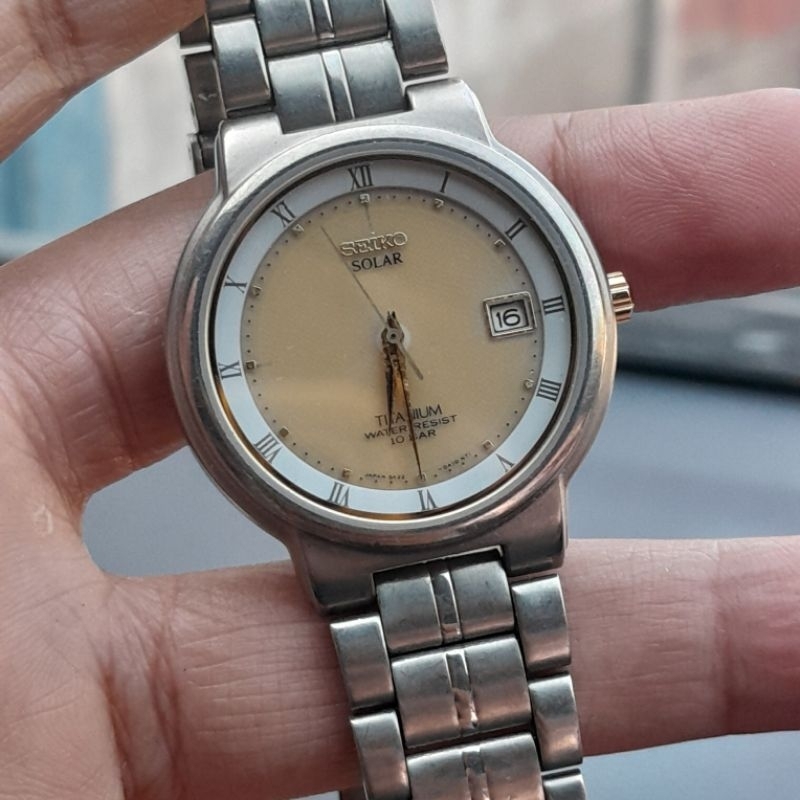 Jam tangan pria Seiko Solar Titanium 5K22 0A10