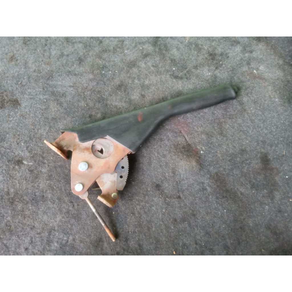 Tuas rem tangan suzuki baleno