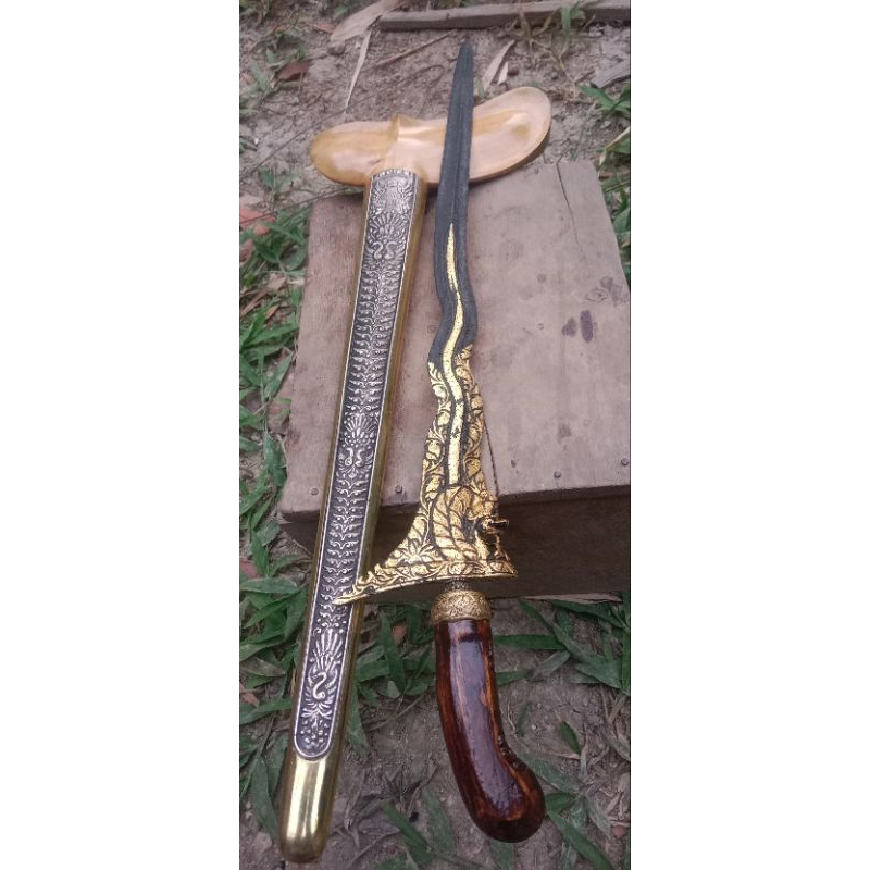 pusaka keris nogo kinatah