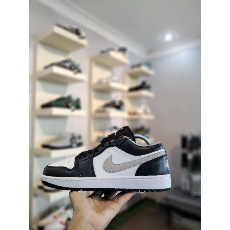 Nike Air Jordan 1 Low Black White Panda