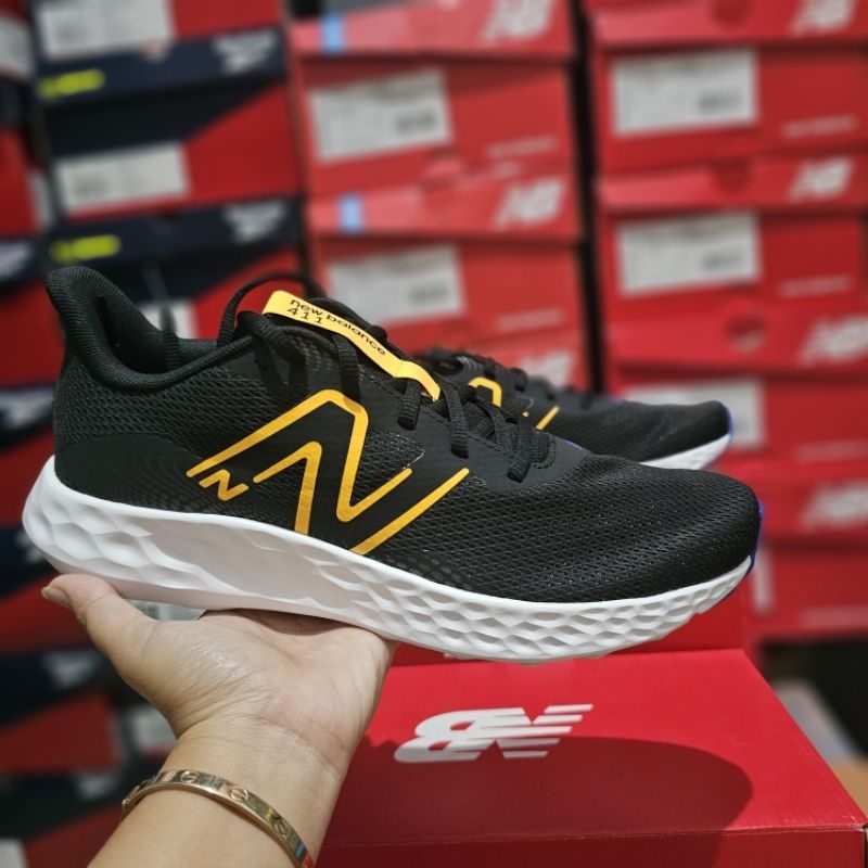 Sepatu Pria Original New Balance NB 411 - Black