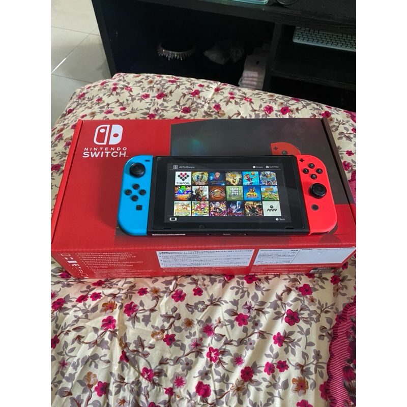 Nintendo switch V2 CFW 512 gb