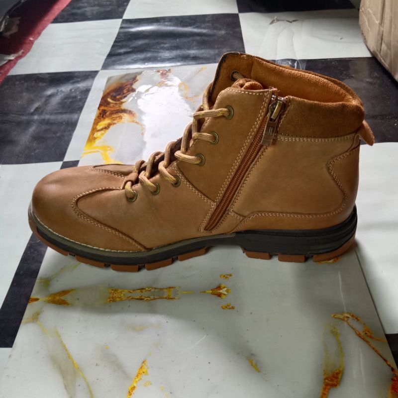 JIM JOKER SEPATU BOOT KULIT ONLY STOCK SIZE 42 ORIGINAL