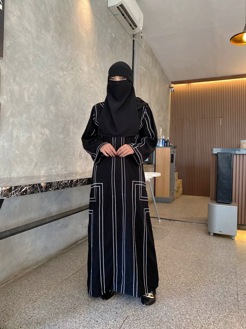 Abaya Saudi Hitam Jetblack Kombinasi Bordir Gamis Hitam Putih Syari - LIORA